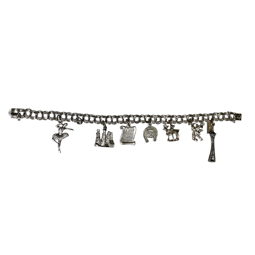 Vintage 1970’s Sterling Silver Charm Bracelet with 7 Charms - Picture 4 of 16